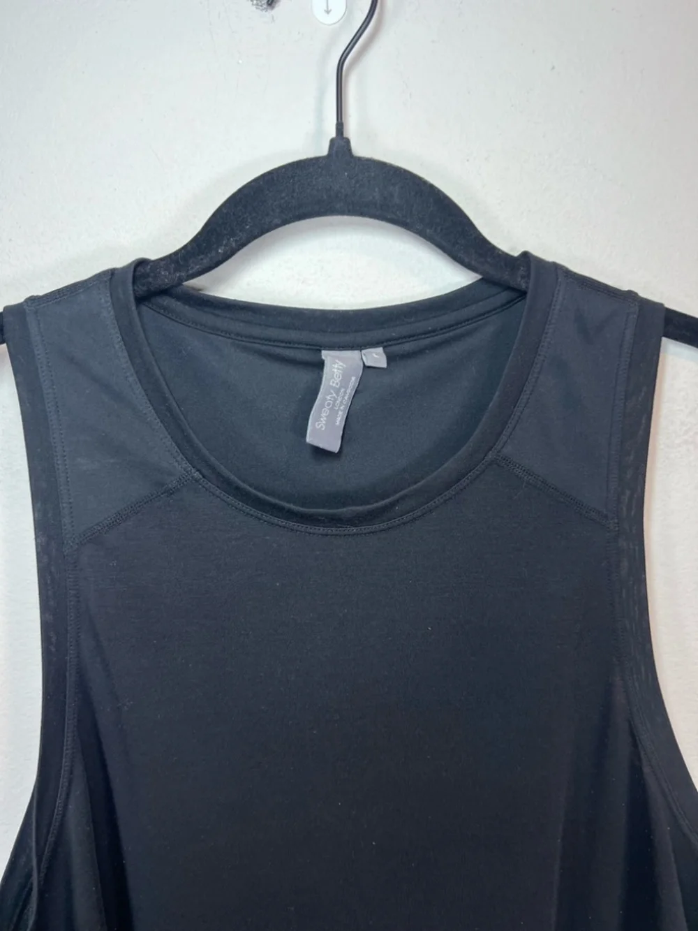 Sweaty Betty Lightweight Athletic Top Black Sleeveless Shirt Tank Workout  Large - Picture 2 of 11